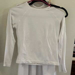 Lot of 2 Athleta Girls Long Sleeve Crewneck Tops size 10/12. Black and white